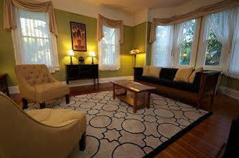 Waypoint House Bed And Breakfast Boyce 외부 사진